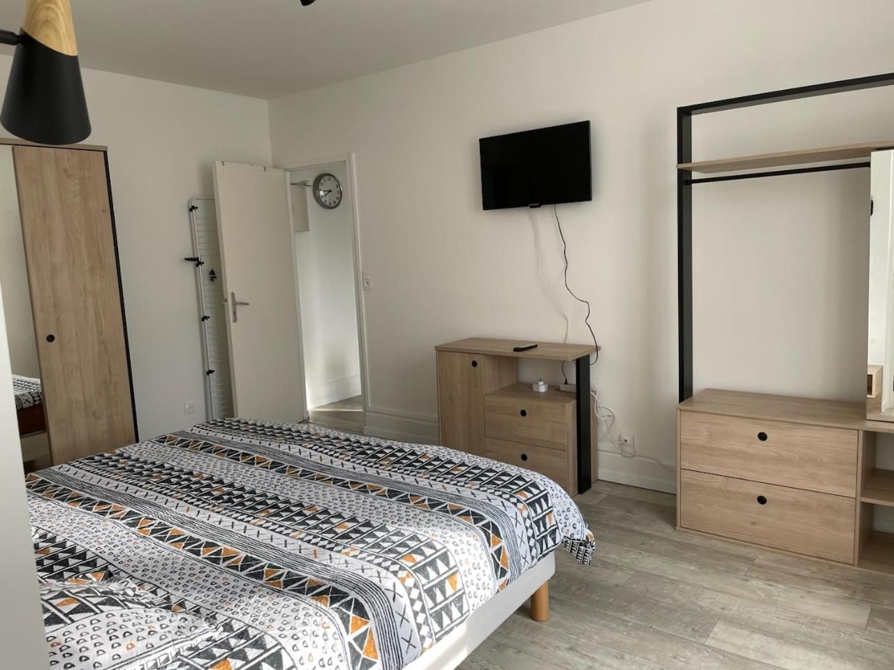 Appart Meuble 45M2 Calme Et Lumineux Au Continental Vittel Ngoại thất bức ảnh